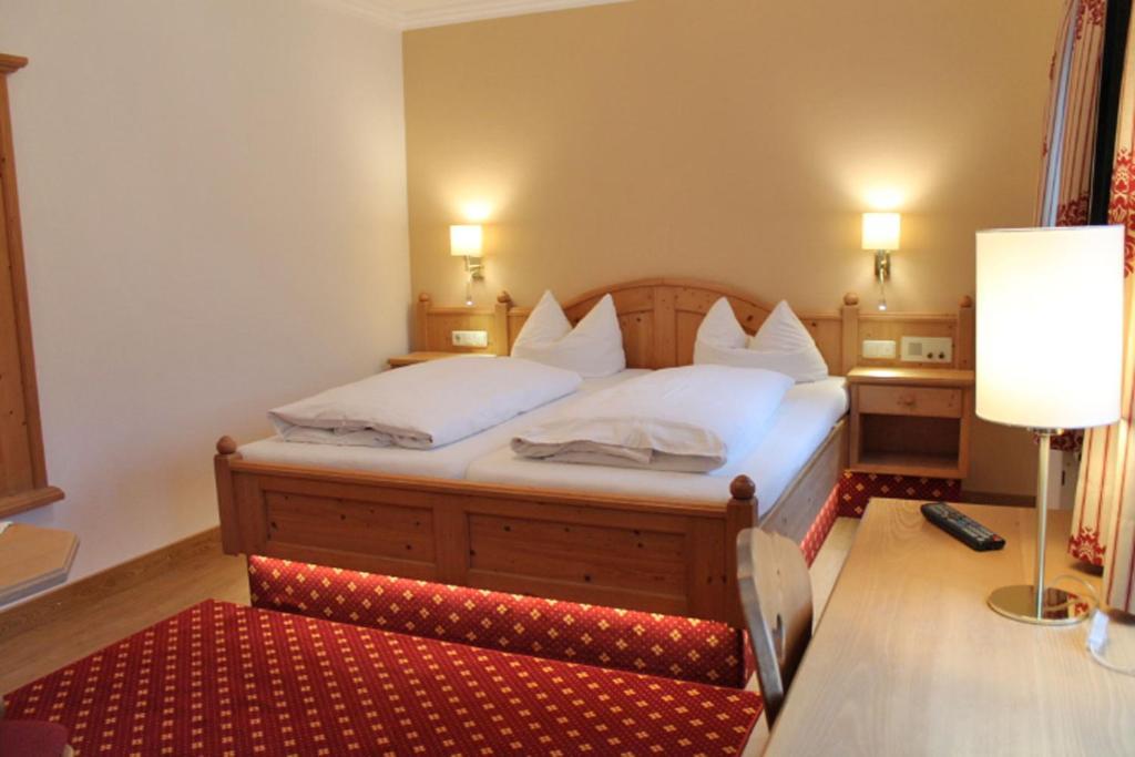 Hotel Zur Post Kochel am See Exterior photo